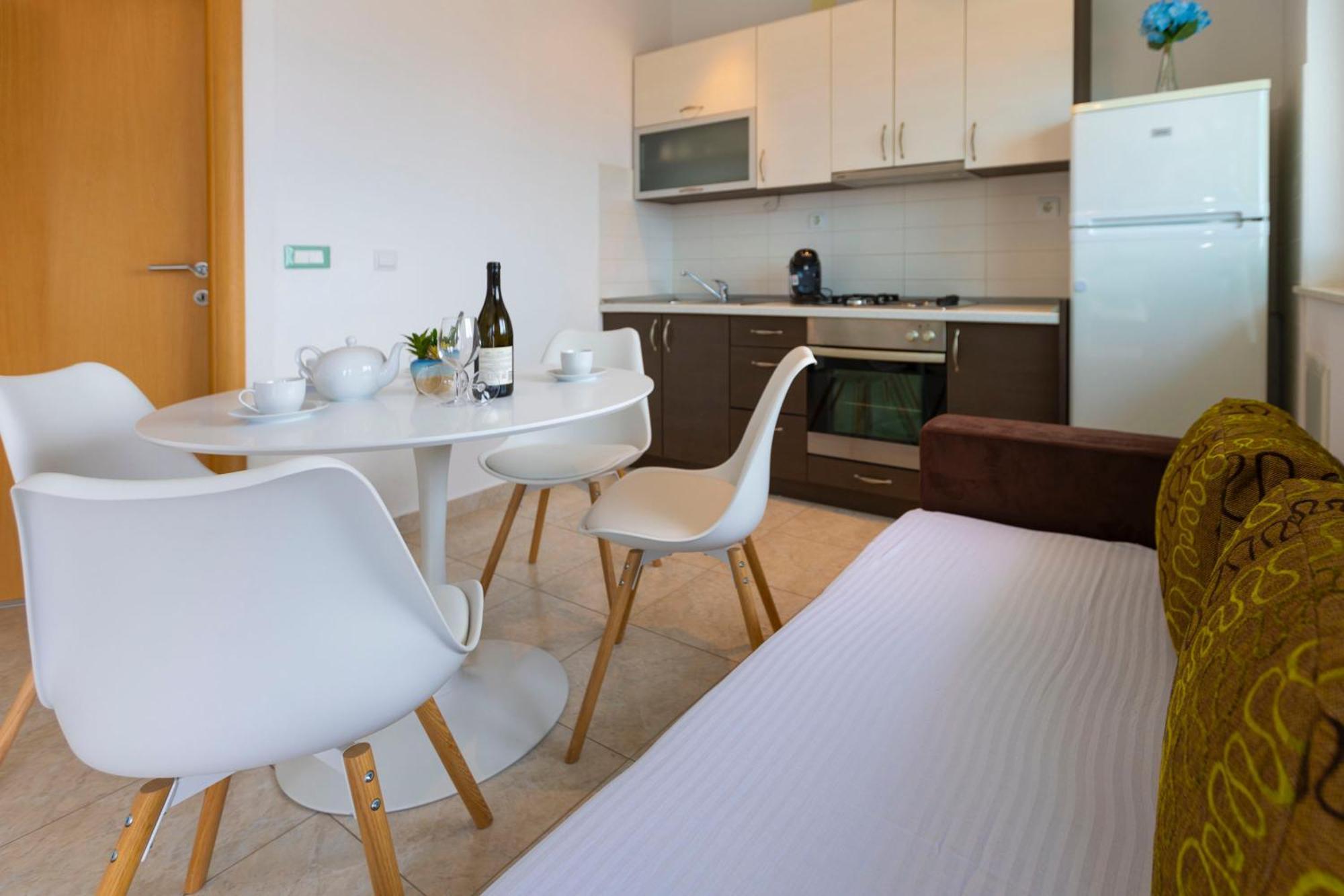 Apartmani Dana Makarska Exterior photo