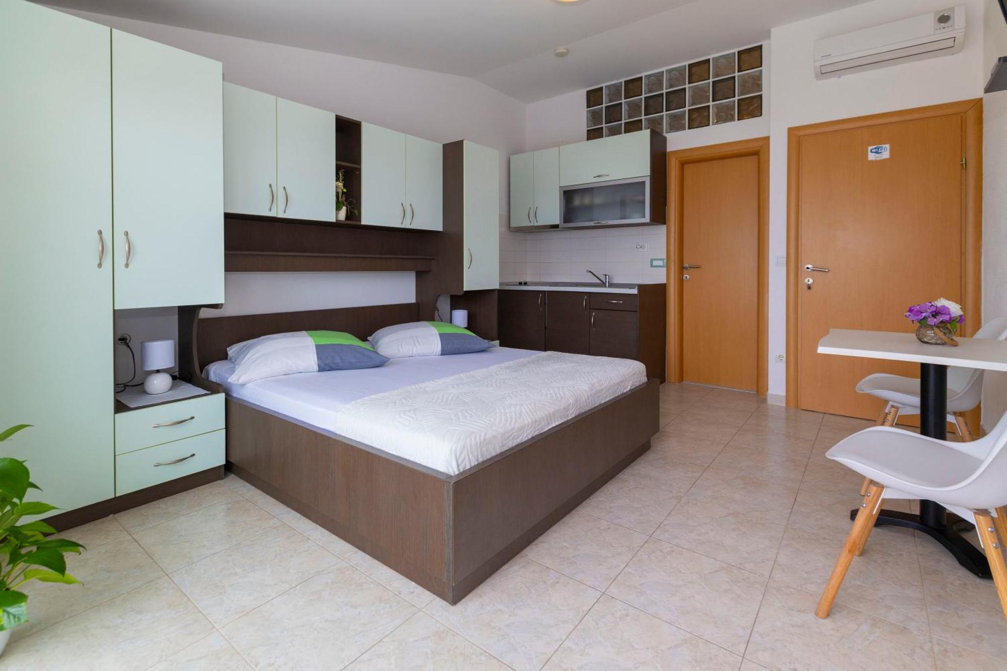 Apartmani Dana Makarska Exterior photo